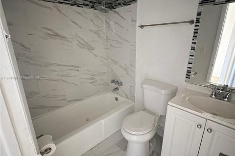 Apartment in Miami, Florida 2 bedrooms, 88.26 sq.m. № 1922396 - photo 13