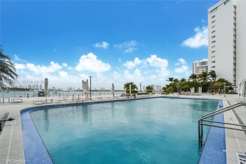 Copropriété à vendre à Miami Beach, Floride: 50.45 m2 № 2011466 - photo 9