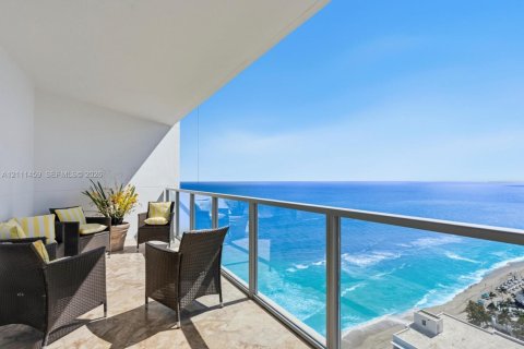 Copropriété à vendre à Hollywood, Floride: 3 chambres, 244.05 m2 № 2430194 - photo 4