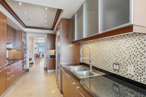 Copropriété à vendre à Hollywood, Floride: 3 chambres, 244.05 m2 № 2430194 - photo 24