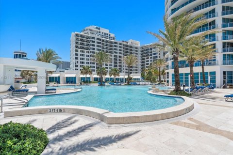 Copropriété à vendre à Hollywood, Floride: 3 chambres, 244.05 m2 № 2430194 - photo 9