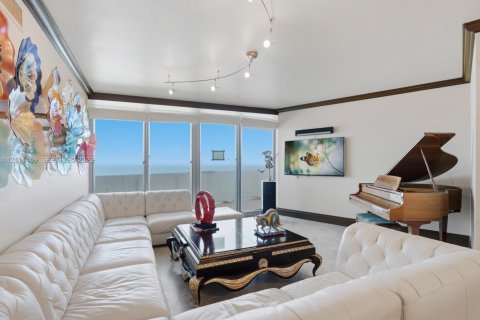 Copropriété à vendre à Hollywood, Floride: 3 chambres, 244.05 m2 № 2430194 - photo 17