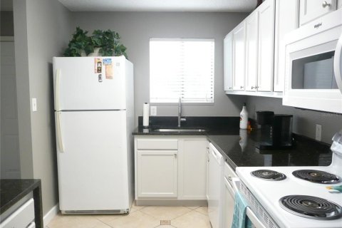 Condo in Bradenton, Florida, 2 bedrooms  № 1532598 - photo 5