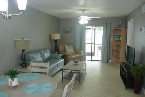 Condo in Bradenton, Florida, 2 bedrooms  № 1532598 - photo 12