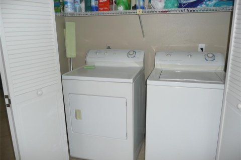 Condo in Bradenton, Florida, 2 bedrooms  № 1532598 - photo 18