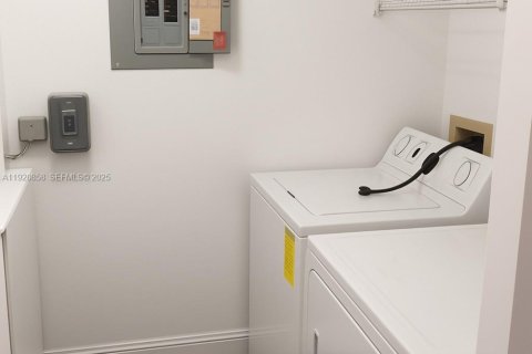 Copropriété à louer à West Palm Beach, Floride: 1 chambre, 73.21 m2 № 1976408 - photo 7