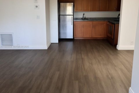 Copropriété à louer à West Palm Beach, Floride: 1 chambre, 73.21 m2 № 1976408 - photo 3