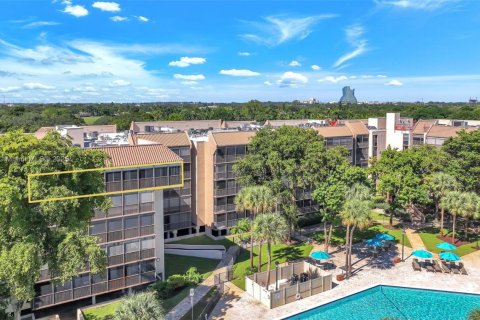 Купить кондоминиум в Холливуд, Флорида 2 спальни, 171.4м2, № 1965734 - фото 7