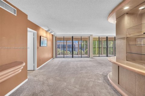 Купить кондоминиум в Холливуд, Флорида 2 спальни, 171.4м2, № 1965734 - фото 14