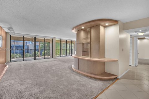 Купить кондоминиум в Холливуд, Флорида 2 спальни, 171.4м2, № 1965734 - фото 15