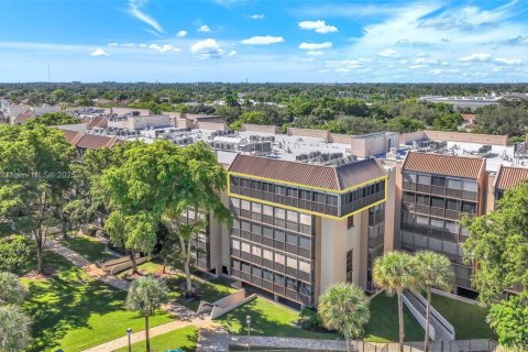 Купить кондоминиум в Холливуд, Флорида 2 спальни, 171.4м2, № 1965734 - фото 5