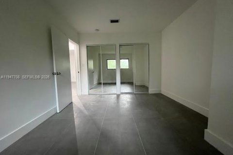 Снять в аренду виллу или дом в Майами, Флорида 2 спальни, 147.16м2, № 2003860 - фото 10