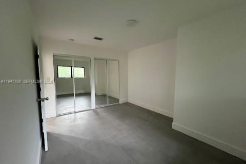 Снять в аренду виллу или дом в Майами, Флорида 2 спальни, 147.16м2, № 2003860 - фото 6