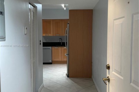 Copropriété à louer à Miami, Floride: 1 chambre, 64.2 m2 № 2172234 - photo 9