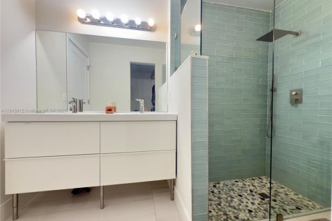 Villa ou maison à vendre à Oakland Park, Floride: 2 chambres, 91.32 m2 № 1844185 - photo 22