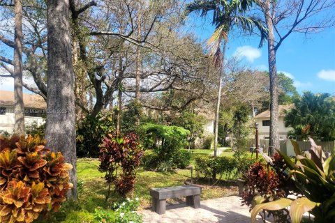 Villa ou maison à vendre à Oakland Park, Floride: 2 chambres, 91.32 m2 № 1844185 - photo 6