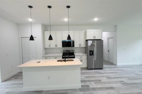 Casa en venta en Citrus Springs, Florida, 4 dormitorios, 154.22 m2 № 1903650 - foto 5