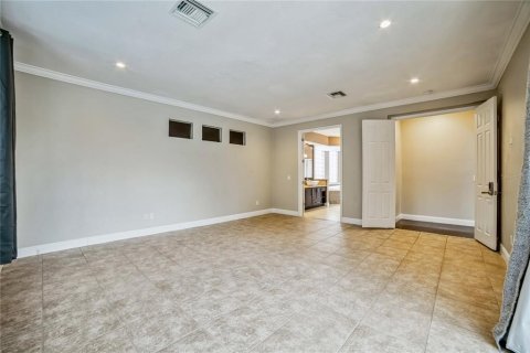 House in Orlando, Florida 4 bedrooms, 310.76 sq.m. № 1524220 - photo 21