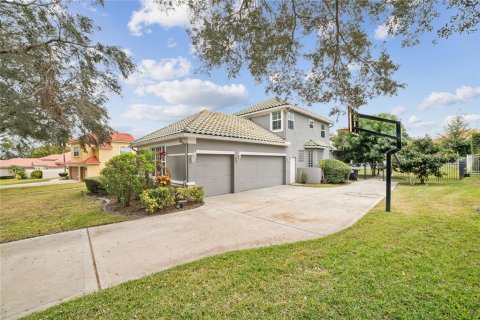 House in Orlando, Florida 4 bedrooms, 310.76 sq.m. № 1524220 - photo 3