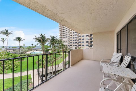Condominio en venta en Lauderdale-by-the-Sea, Florida, 2 dormitorios, 176.51 m2 № 2193416 - foto 5