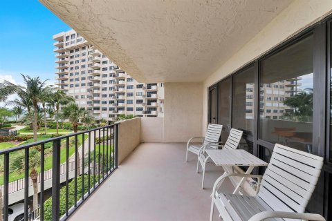 Condominio en venta en Lauderdale-by-the-Sea, Florida, 2 dormitorios, 176.51 m2 № 2193416 - foto 4
