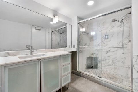 Condominio en venta en Lauderdale-by-the-Sea, Florida, 2 dormitorios, 176.51 m2 № 2193416 - foto 21