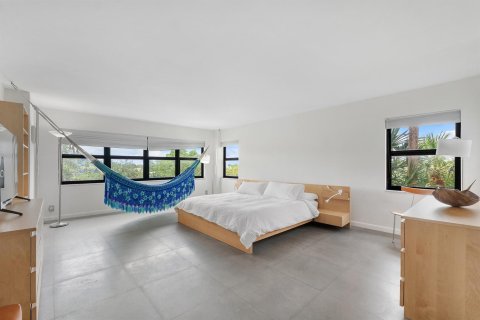Condominio en venta en Lauderdale-by-the-Sea, Florida, 2 dormitorios, 176.51 m2 № 2193416 - foto 25
