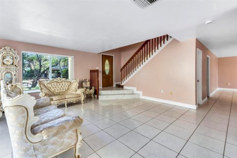 Villa ou maison à vendre à Pembroke Pines, Floride: 4 chambres, 196.4 m2 № 2182623 - photo 7