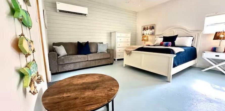 Immobilier commercial à St. Lucie, Floride 1 chambre, 55.74 m2 № 2439273