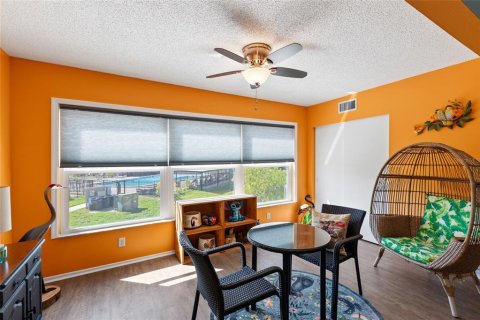 Condo in Clearwater, Florida, 2 bedrooms  № 2216139 - photo 13