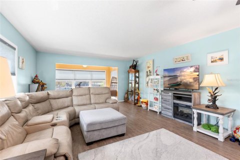 Condo in Clearwater, Florida, 2 bedrooms  № 2216139 - photo 9