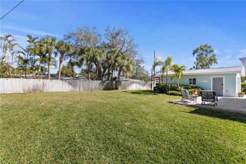House in Saint Petersburg, Florida 3 bedrooms, 136.19 sq.m. № 1734777 - photo 26