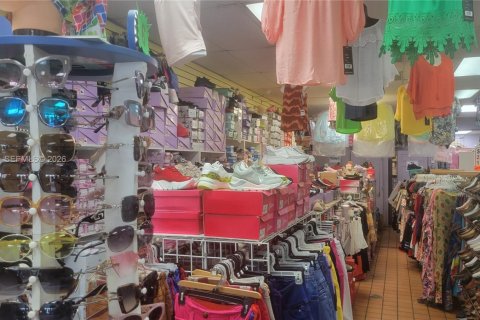 Immobilier commercial à vendre à Hialeah, Floride № 2158133 - photo 3
