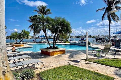 Copropriété à louer à Hypoluxo, Floride: 2 chambres, 102.66 m2 № 2241622 - photo 26