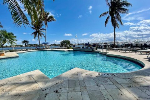 Copropriété à louer à Hypoluxo, Floride: 2 chambres, 102.66 m2 № 2241622 - photo 30