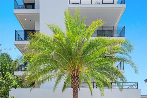 Снять в аренду кондоминиум в Майами-Бич, Флорида 3 спальни, 205.31м2, № 2009192 - фото 2