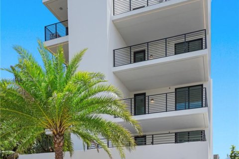 Снять в аренду кондоминиум в Майами-Бич, Флорида 3 спальни, 205.31м2, № 2009192 - фото 24