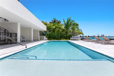 Снять в аренду кондоминиум в Майами-Бич, Флорида 3 спальни, 205.31м2, № 2009192 - фото 21