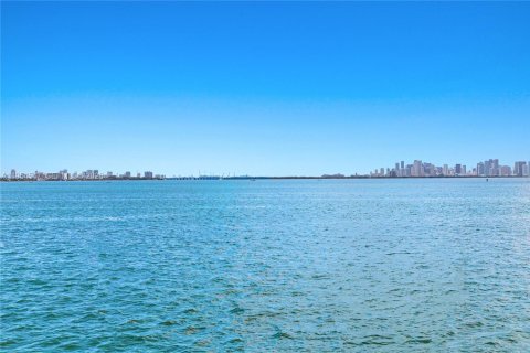 Снять в аренду кондоминиум в Майами-Бич, Флорида 3 спальни, 205.31м2, № 2009192 - фото 11