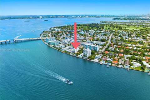 Снять в аренду кондоминиум в Майами-Бич, Флорида 3 спальни, 205.31м2, № 2009192 - фото 26