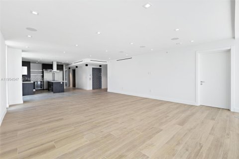 Снять в аренду кондоминиум в Майами-Бич, Флорида 3 спальни, 205.31м2, № 2009192 - фото 6