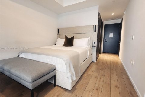 Condo in Miami, Florida, 1 bedroom  № 2035576 - photo 7