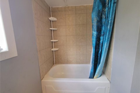 Appartement à louer à Dade City, Floride: 2 chambres, 111.48 m2 № 1784273 - photo 10