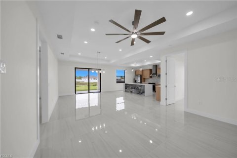 Villa ou maison à vendre à Lehigh Acres, Floride: 4 chambres, 212 m2 № 2413889 - photo 17
