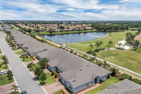 House in Winter Haven, Florida 2 bedrooms, 128.67 sq.m. № 1831959 - photo 5