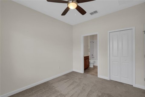 House in Winter Haven, Florida 2 bedrooms, 128.67 sq.m. № 1831959 - photo 27