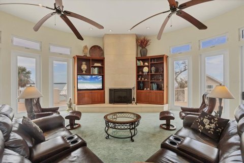 House in Englewood, Florida 4 bedrooms, 390.93 sq.m. № 1613757 - photo 29