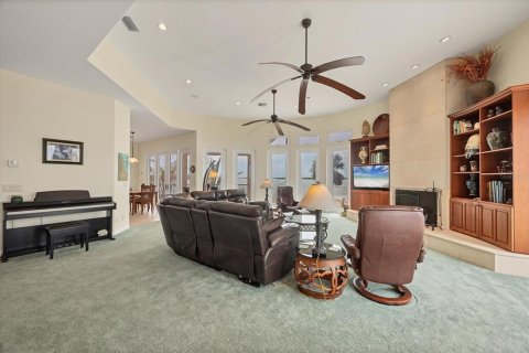 House in Englewood, Florida 4 bedrooms, 390.93 sq.m. № 1613757 - photo 27