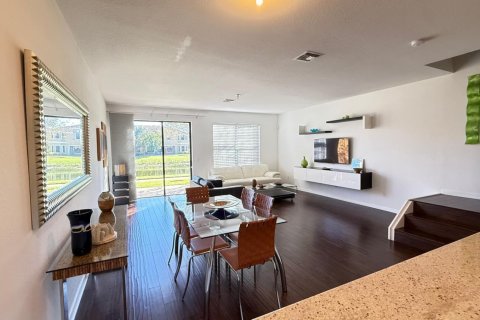 Townhouse in Wellington, Florida 3 bedrooms, 184.23 sq.m. № 2177112 - photo 15