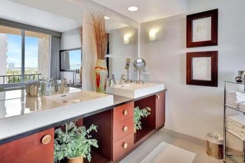 Condominio en venta en Riviera Beach, Florida, 2 dormitorios, 133.04 m2 № 2146598 - foto 17